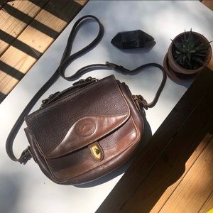 Vintage Dooney & Bourke crossbody purse
